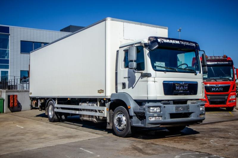 MAN TGM 18.250 BL -E5 - Камион фургон: снимка 2 MAN TGM 18.250 BL -E5 - Камион фургон: снимка 2