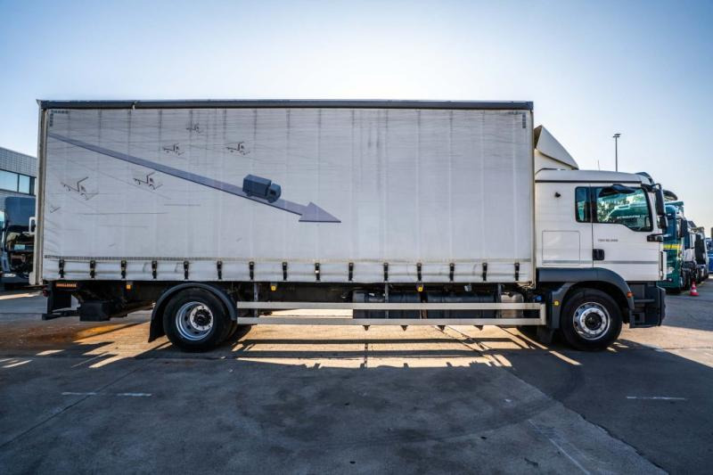 MAN TGM 18.340 BL+DHOLLANDIA - Камион с брезент: снимка 3 MAN TGM 18.340 BL+DHOLLANDIA - Камион с брезент: снимка 3