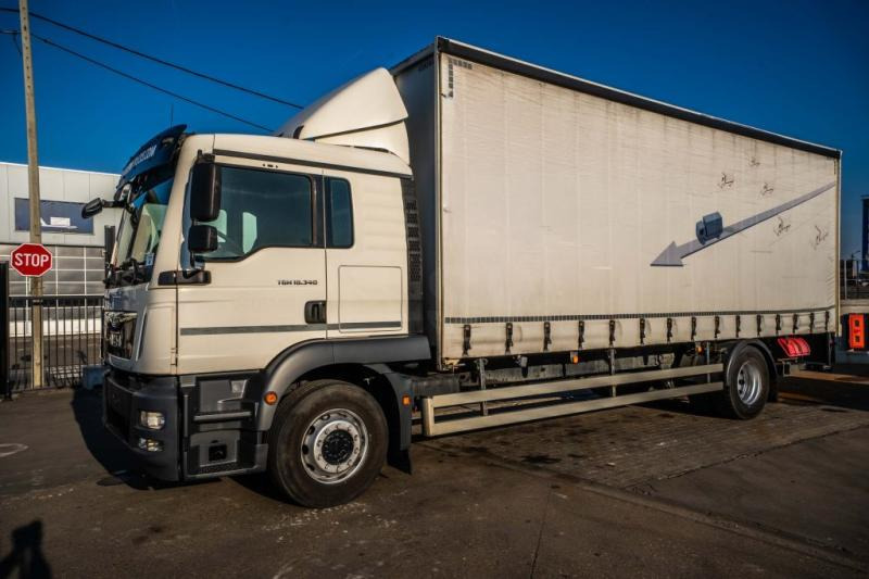 MAN TGM 18.340 BL+DHOLLANDIA - Камион с брезент: снимка 1 MAN TGM 18.340 BL+DHOLLANDIA - Камион с брезент: снимка 1