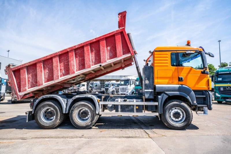 MAN TGS 33.440 BB TIPPER / TRACTOR - Самосвал камион: снимка 3 MAN TGS 33.440 BB TIPPER / TRACTOR - Самосвал камион: снимка 3