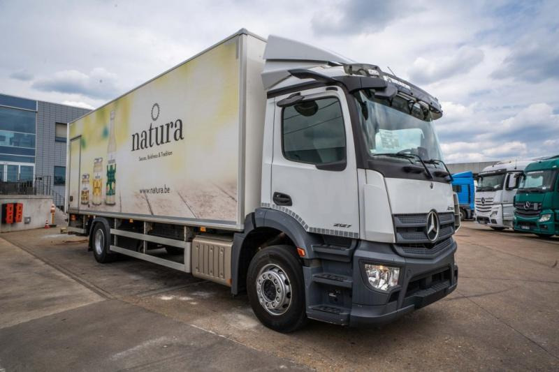Mercedes ACTROS 2127 L+DHOLLANDIA 2T. - Камион фургон: снимка 2 Mercedes ACTROS 2127 L+DHOLLANDIA 2T. - Камион фургон: снимка 2