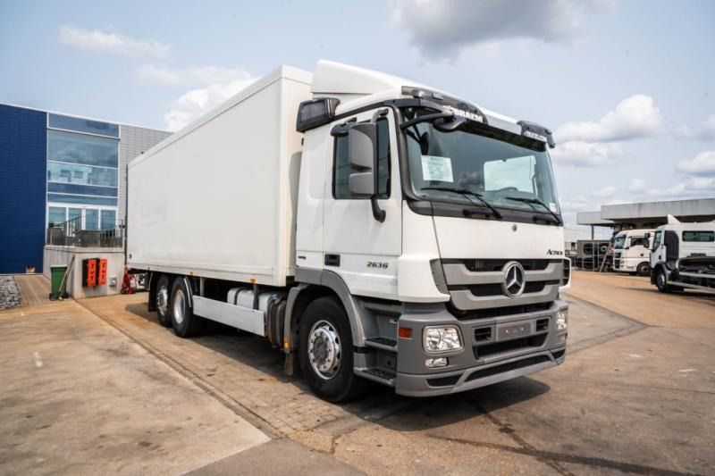 Mercedes ACTROS 2636 LL-MP3 - Камион фургон: снимка 2 Mercedes ACTROS 2636 LL-MP3 - Камион фургон: снимка 2
