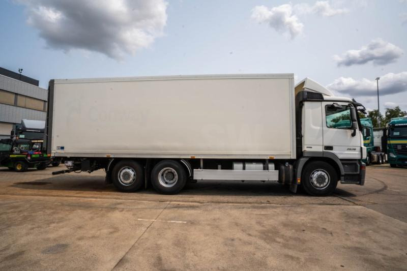Mercedes ACTROS 2636 LL-MP3 - Камион фургон: снимка 3 Mercedes ACTROS 2636 LL-MP3 - Камион фургон: снимка 3