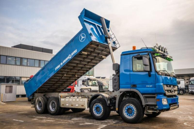 Mercedes ACTROS 3241 K-MP3-8X4 - Самосвал камион: снимка 3 Mercedes ACTROS 3241 K-MP3-8X4 - Самосвал камион: снимка 3