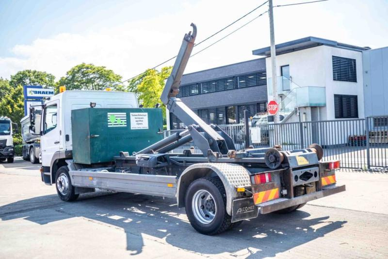 Mercedes ATEGO 1222 K - Мултилифт с кука камион: снимка 4 Mercedes ATEGO 1222 K - Мултилифт с кука камион: снимка 4