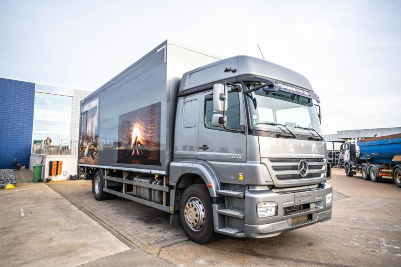 Mercedes AXOR 1824 L - 132 150 KM - Камион фургон: снимка 2 Mercedes AXOR 1824 L - 132 150 KM - Камион фургон: снимка 2