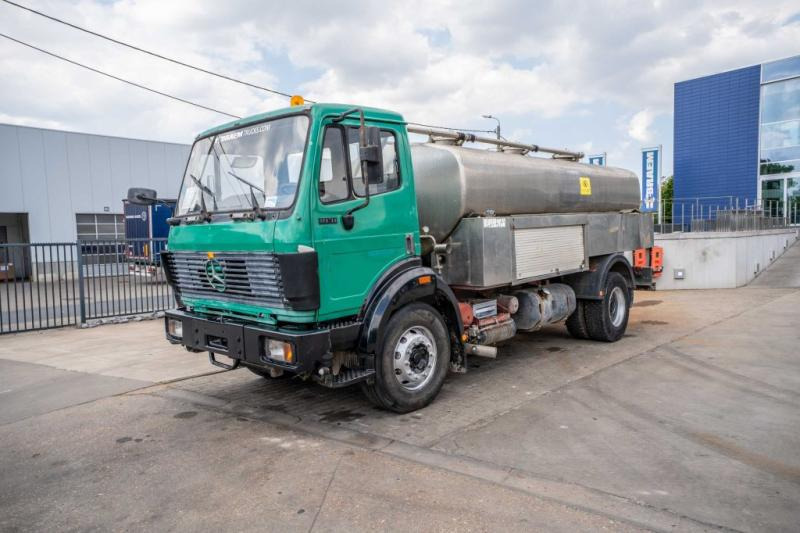 Mercedes SK 1831 L - WATER/EAU-11.500 L/3 Comp. - Камион цистерна: снимка 1 Mercedes SK 1831 L - WATER/EAU-11.500 L/3 Comp. - Камион цистерна: снимка 1