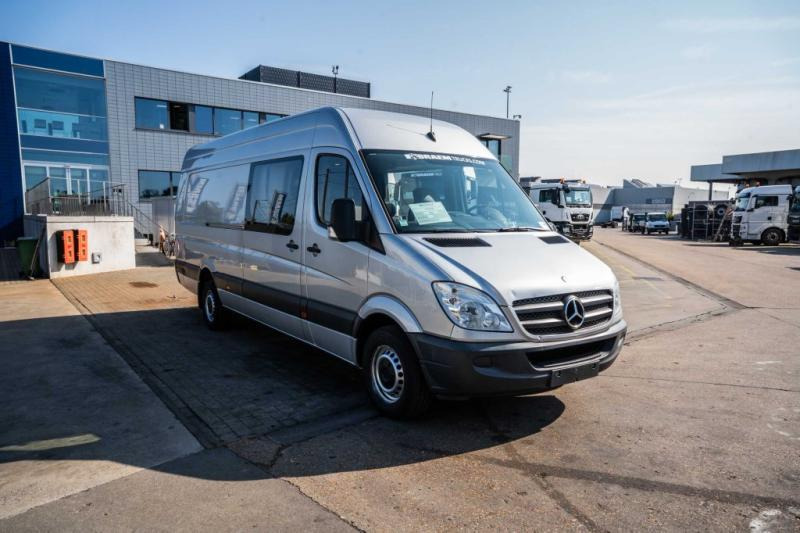 Mercedes Sprinter 319 CDI/3.5+6 p. - Товарен бус: снимка 2 Mercedes Sprinter 319 CDI/3.5+6 p. - Товарен бус: снимка 2