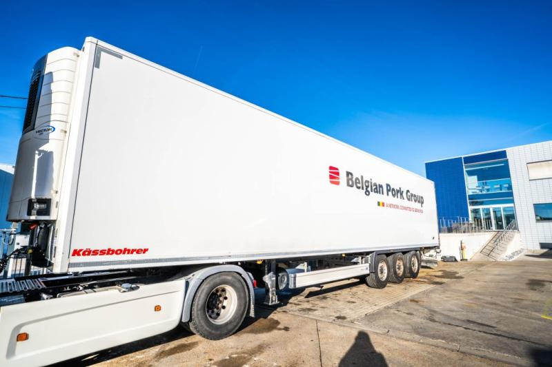 Полуремарке KAESSBOHRER Kässbohrer +CARRIER 1350: снимка 1