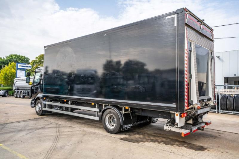 Лизинг на Renault D250 16T.- 36000 KM +DHOLLANDIA 2T. Renault D250 16T.- 36000 KM +DHOLLANDIA 2T.: снимка 10