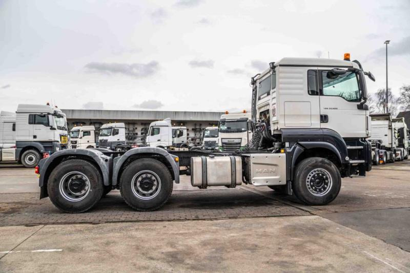 MAN TGS 33.500 BLS+BIG AXLES+KIPHYDR. - Влекач: снимка 5 MAN TGS 33.500 BLS+BIG AXLES+KIPHYDR. - Влекач: снимка 5