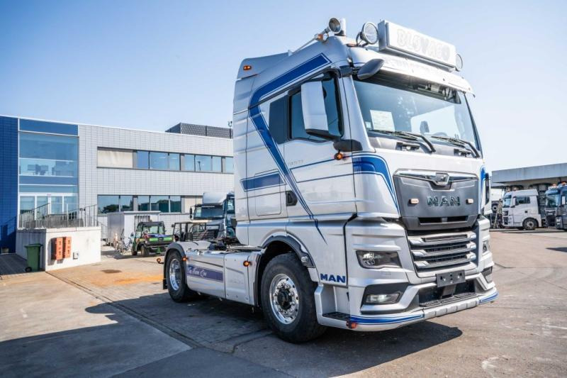 MAN TGX 18.510 XLX BLS -4x4H+HYDR.+INTARDER - Влекач: снимка 3 MAN TGX 18.510 XLX BLS -4x4H+HYDR.+INTARDER - Влекач: снимка 3