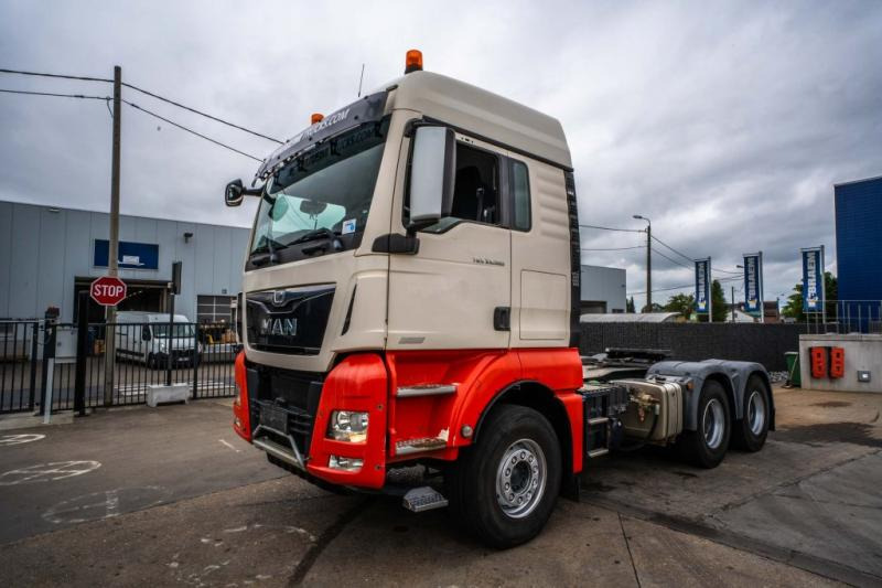 MAN TGX 33.560 XLX BLS+BIG AXLES+INTARDER - Влекач: снимка 1 MAN TGX 33.560 XLX BLS+BIG AXLES+INTARDER - Влекач: снимка 1