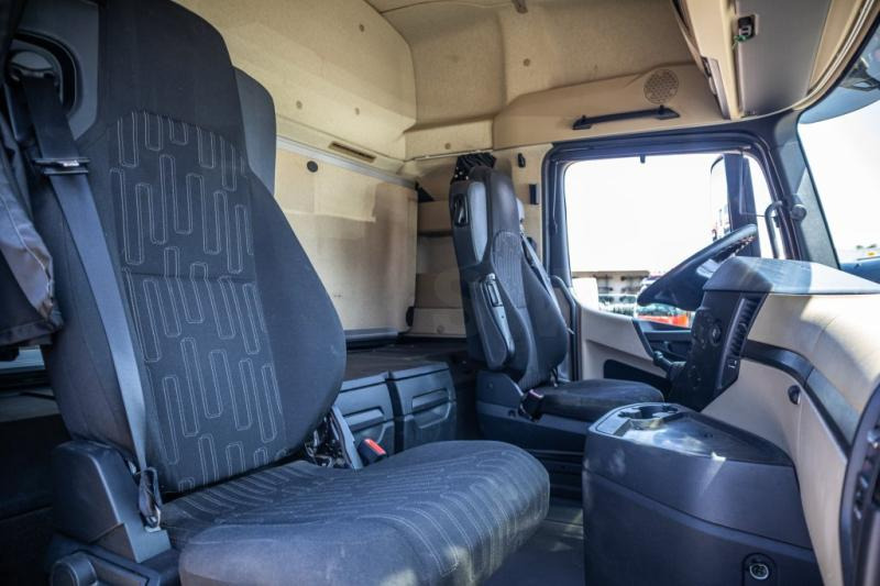 Влекач Mercedes AROCS 1845 HAD - 4X4 + HYDR.: снимка 9