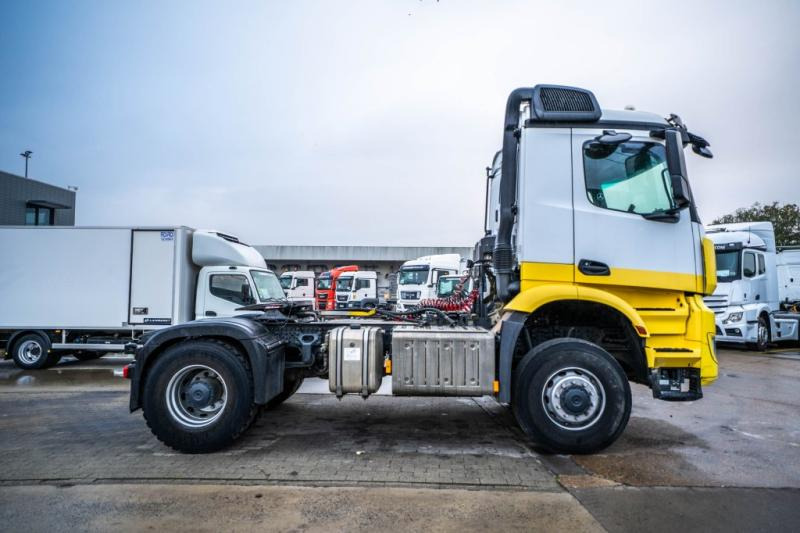 Mercedes AROCS 2045 AS (cardan) - Влекач: снимка 3 Mercedes AROCS 2045 AS (cardan) - Влекач: снимка 3