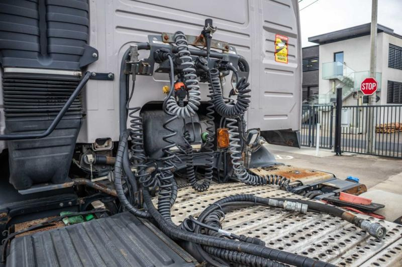 Volvo FM(FH) 420 GLOBE+KIPHYDR. - Влекач: снимка 5 Volvo FM(FH) 420 GLOBE+KIPHYDR. - Влекач: снимка 5