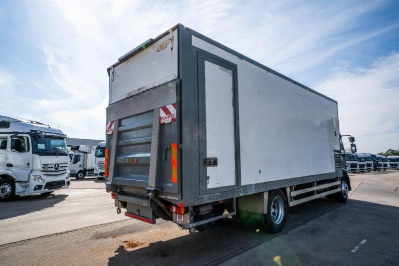 Volvo FL 240 (18t) + DHOLLANDIA 1.5T - Камион фургон: снимка 5 Volvo FL 240 (18t) + DHOLLANDIA 1.5T - Камион фургон: снимка 5