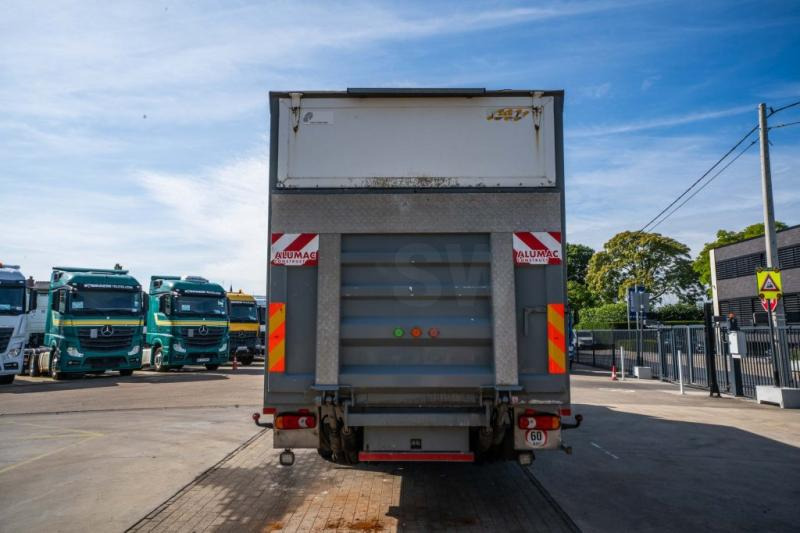 Volvo FL 240 (18t) + DHOLLANDIA 1.5T - Камион фургон: снимка 4 Volvo FL 240 (18t) + DHOLLANDIA 1.5T - Камион фургон: снимка 4