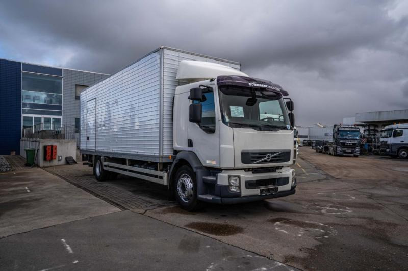 Volvo FL 260 (19t) +DHOLLANDIA 2T. - Камион фургон: снимка 2 Volvo FL 260 (19t) +DHOLLANDIA 2T. - Камион фургон: снимка 2