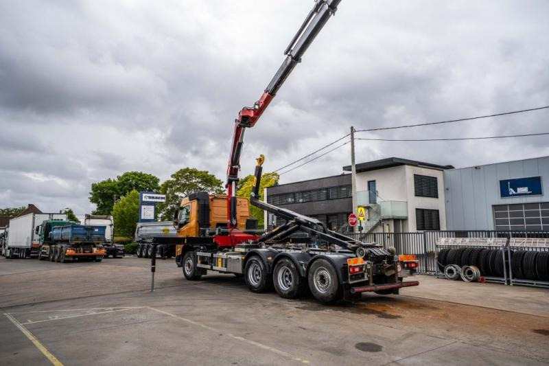 Volvo FMX 430-8x4+HMF 2820/6xhydr. - Мултилифт с кука камион, Камион с кран: снимка 5 Volvo FMX 430-8x4+HMF 2820/6xhydr. - Мултилифт с кука камион, Камион с кран: снимка 5