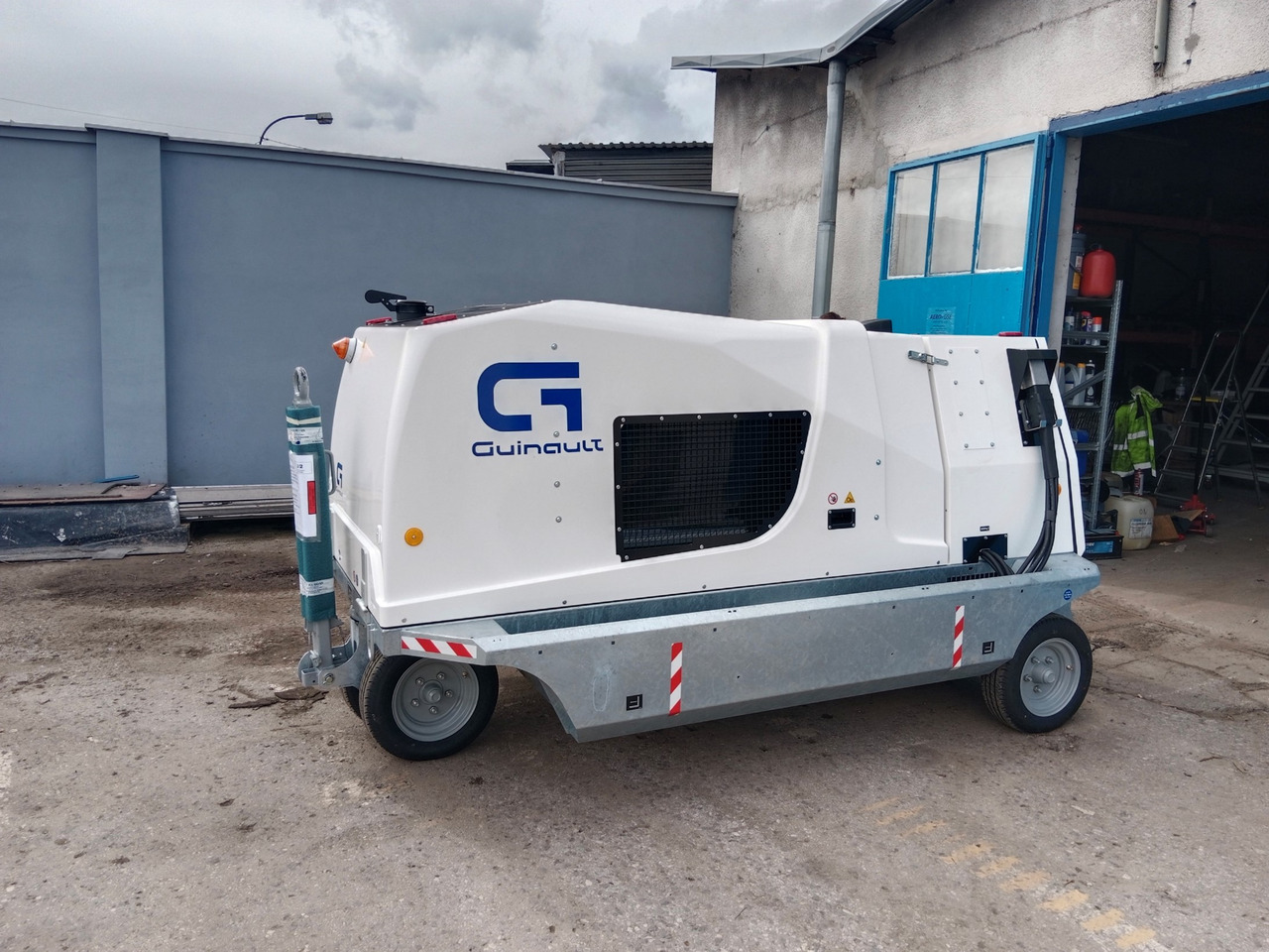 GUINAULT GA 90 - Наземно съоръжение за електрозахранване: снимка 1 GUINAULT GA 90 - Наземно съоръжение за електрозахранване: снимка 1