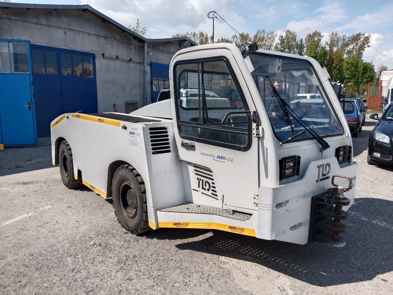 TLD TMX150 - Влекач на самолети: снимка 1 TLD TMX150 - Влекач на самолети: снимка 1