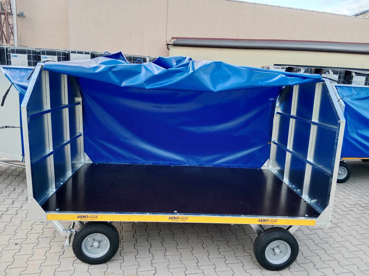 AERO-GSE BAGGAGE CART BC-ZW30-D2400 - Техника за наземно обслужване: снимка 1 AERO-GSE BAGGAGE CART BC-ZW30-D2400 - Техника за наземно обслужване: снимка 1