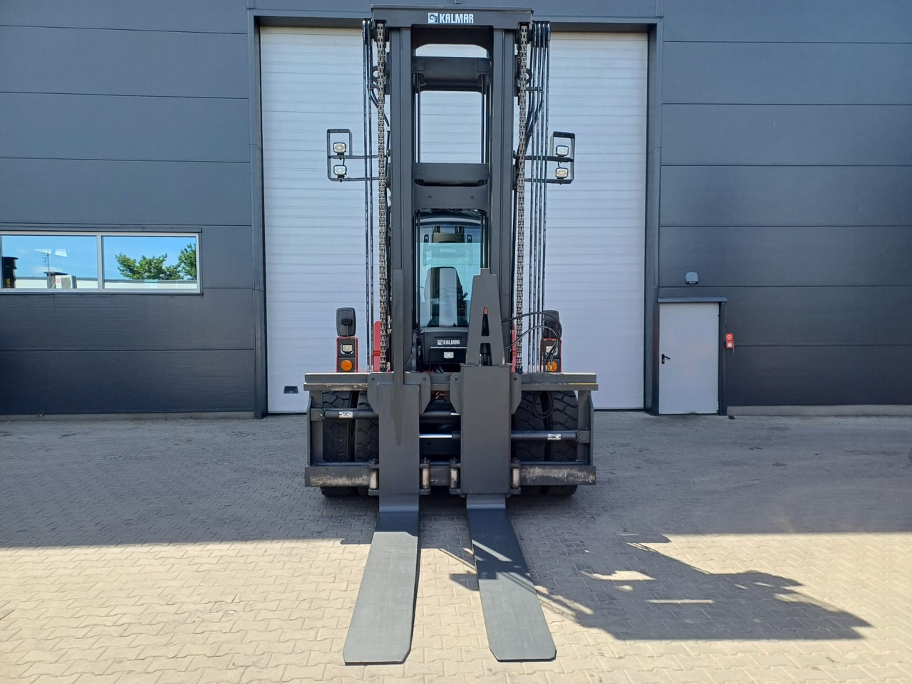 Kalmar DCG150-12 - Дизелов мотокар: снимка 5 Kalmar DCG150-12 - Дизелов мотокар: снимка 5