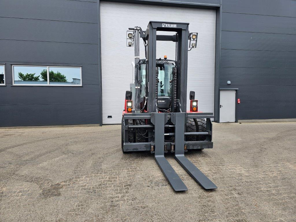 Kalmar DCG150-6 - FREIHUB - Дизелов мотокар: снимка 4 Kalmar DCG150-6 - FREIHUB - Дизелов мотокар: снимка 4
