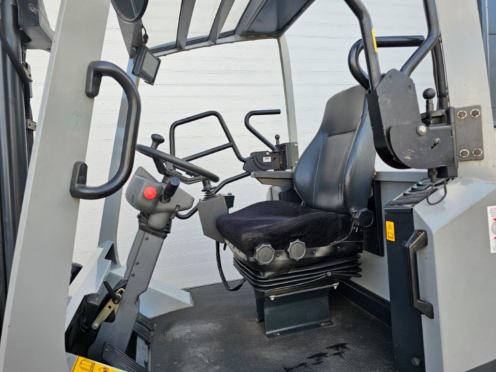 Електрокар Kalmar ECF70-6C: снимка 6 Електрокар Kalmar ECF70-6C: снимка 6