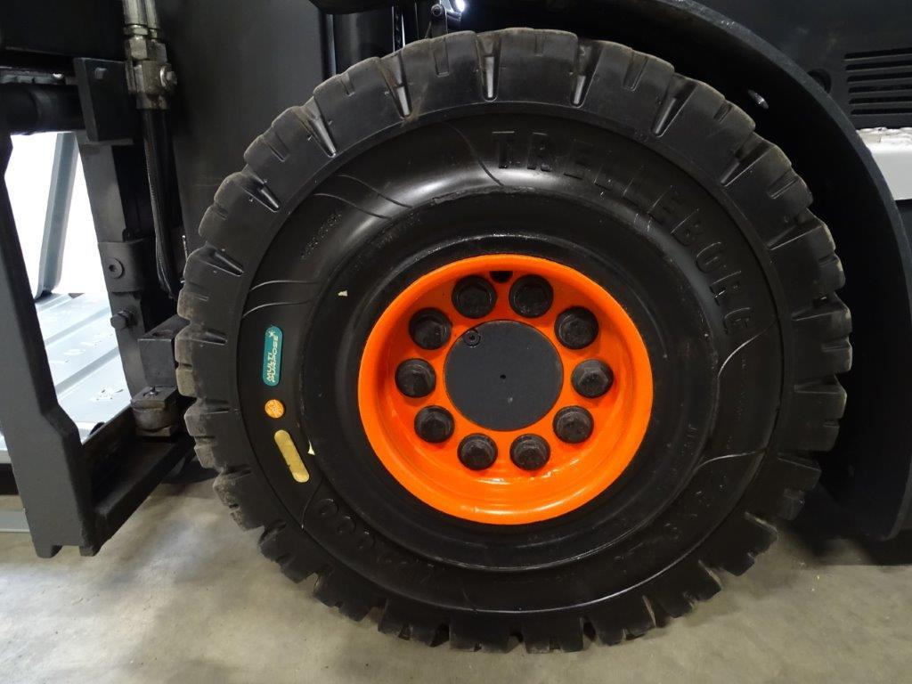 Linde E30-01 - TRIPLEX - Електрокар: снимка 5 Linde E30-01 - TRIPLEX - Електрокар: снимка 5