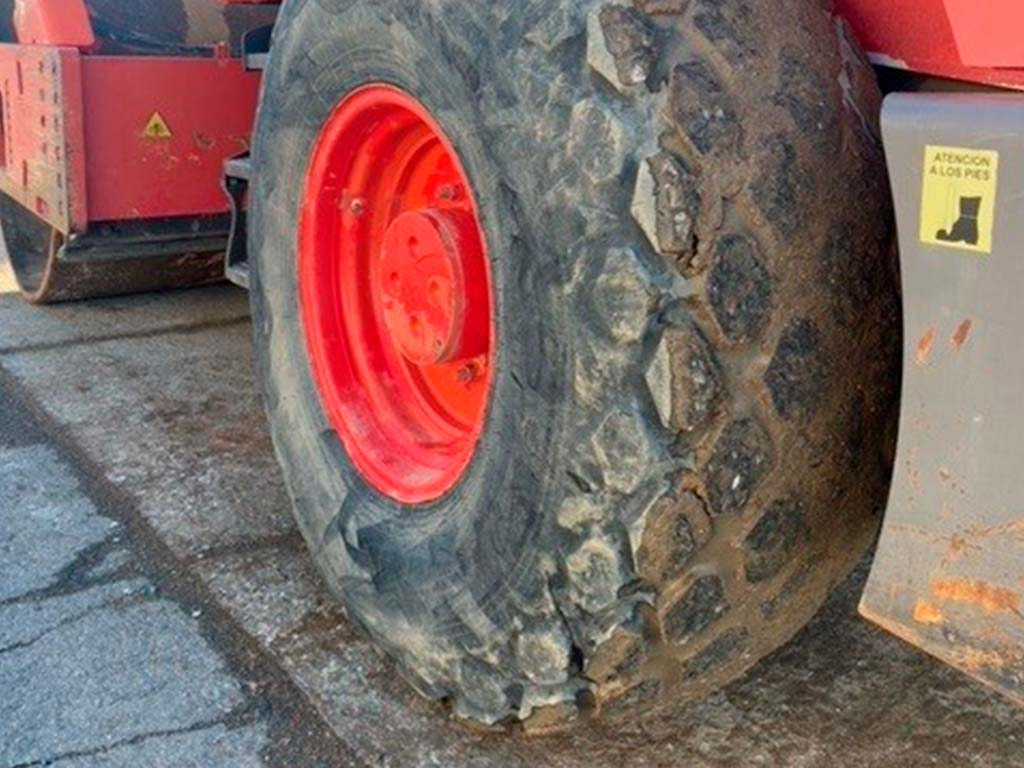 Компактор BOMAG BW219D4: снимка 10