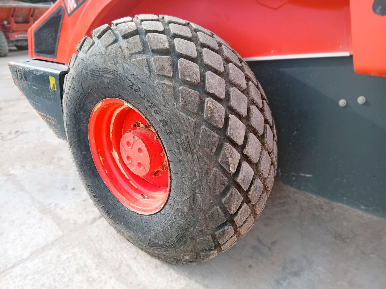 BOMAG BW219D4 - Компактор: снимка 4 BOMAG BW219D4 - Компактор: снимка 4
