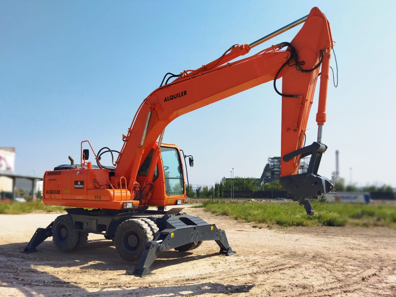 DAEWOO 210 W-V M4E (LOC) - Колесен багер: снимка 4 DAEWOO 210 W-V M4E (LOC) - Колесен багер: снимка 4