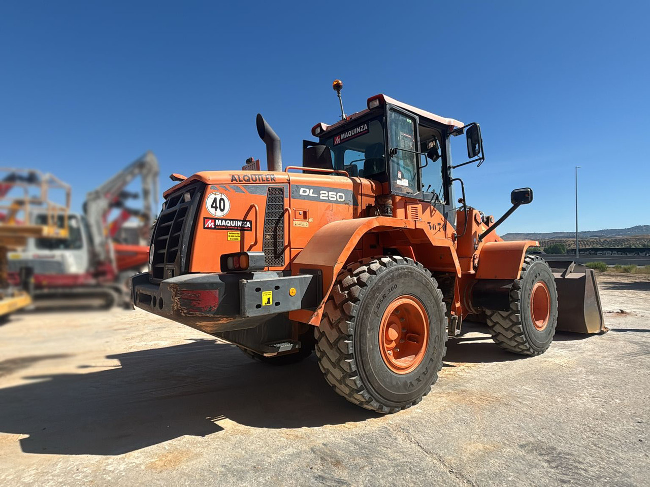 DOOSAN DL250-3 - Колесен товарач: снимка 4 DOOSAN DL250-3 - Колесен товарач: снимка 4