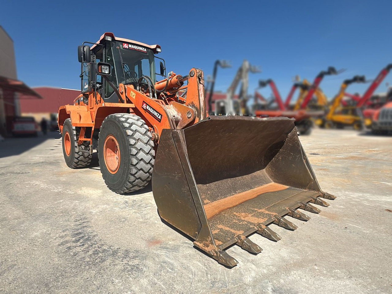 DOOSAN DL250-3 - Колесен товарач: снимка 2 DOOSAN DL250-3 - Колесен товарач: снимка 2