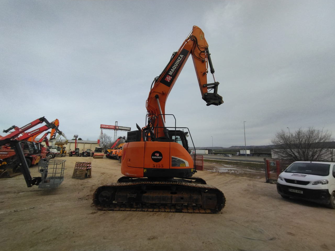 DOOSAN DX235LCR - Верижен багер: снимка 3 DOOSAN DX235LCR - Верижен багер: снимка 3