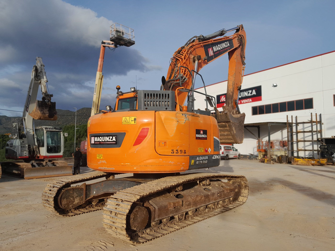 DOOSAN DX235LCR - Верижен багер: снимка 3 DOOSAN DX235LCR - Верижен багер: снимка 3