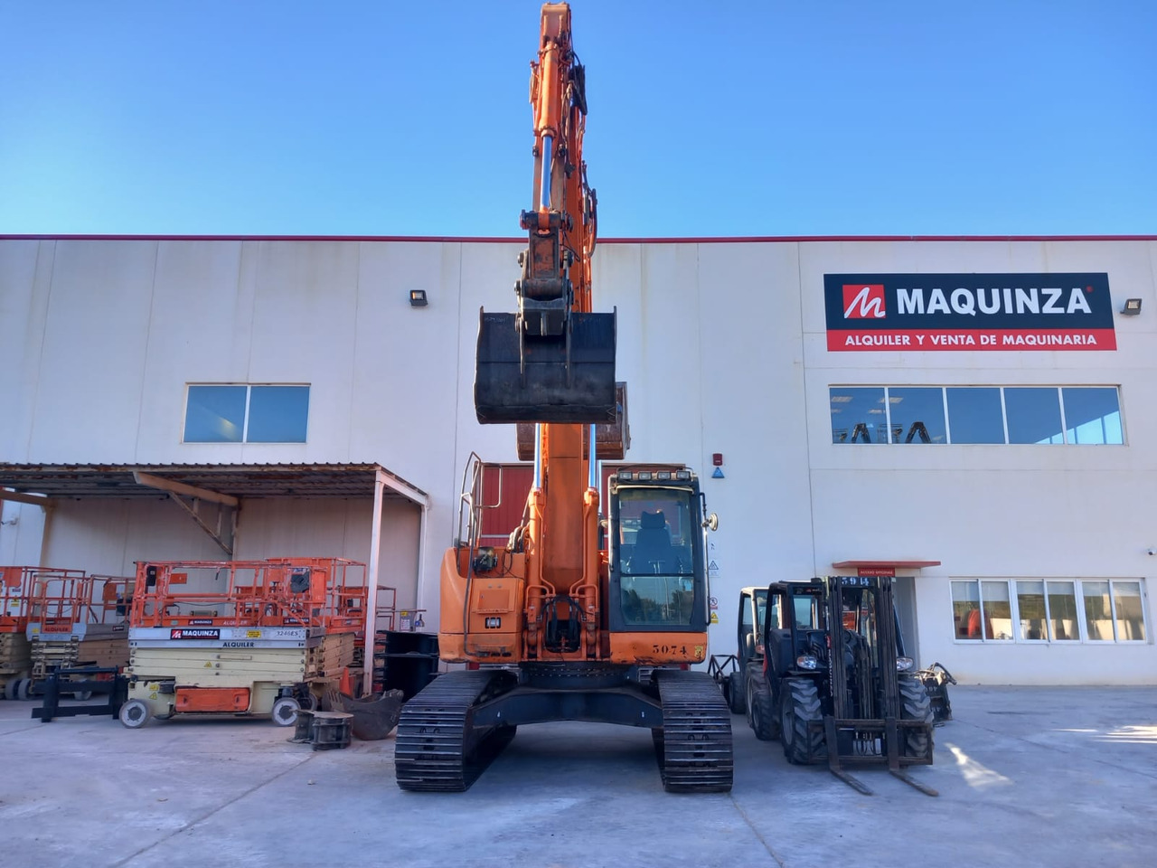DOOSAN DX235LCR - Верижен багер: снимка 2 DOOSAN DX235LCR - Верижен багер: снимка 2