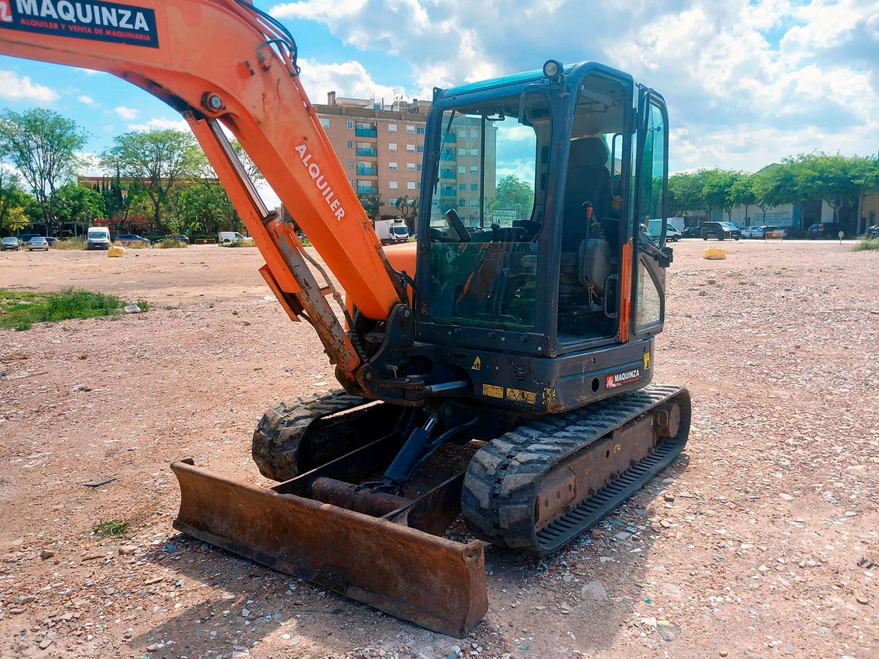 DOOSAN DX62R-3 - Мини багер: снимка 1 DOOSAN DX62R-3 - Мини багер: снимка 1