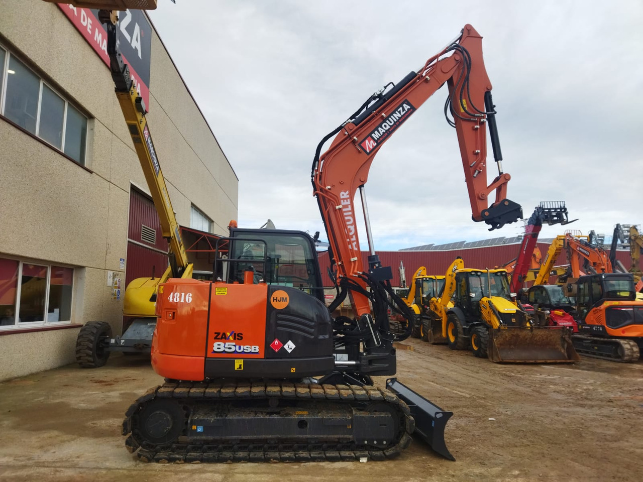 HITACHI ZX85USB-6 - Мини багер: снимка 1 HITACHI ZX85USB-6 - Мини багер: снимка 1