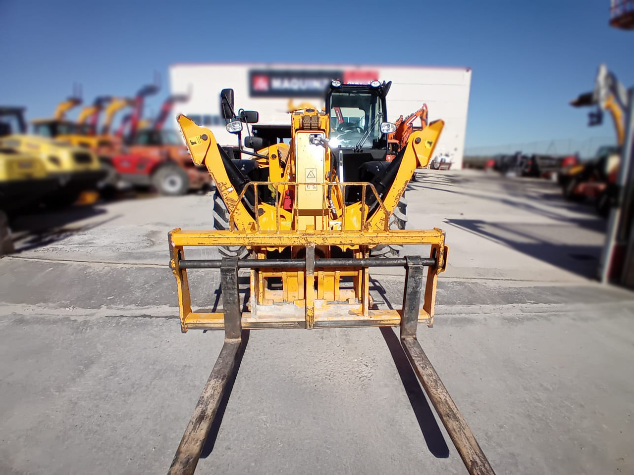 JCB 540.180 - Телескопичен товарач: снимка 4 JCB 540.180 - Телескопичен товарач: снимка 4
