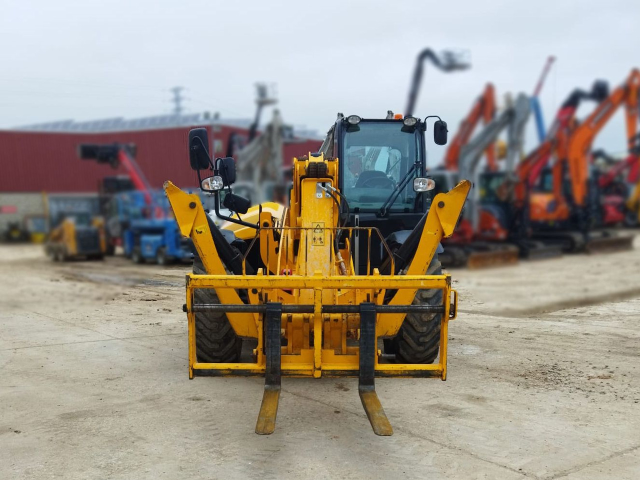 JCB 540.180 - Телескопичен товарач: снимка 4 JCB 540.180 - Телескопичен товарач: снимка 4