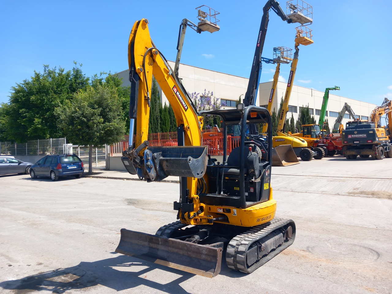 JCB 8030ZTS - Мини багер: снимка 1 JCB 8030ZTS - Мини багер: снимка 1