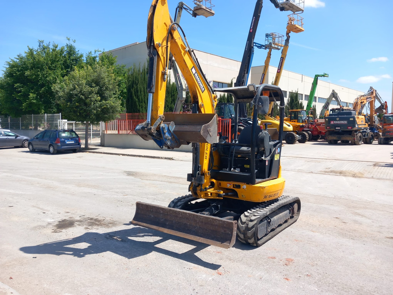 JCB 8030ZTS - Мини багер: снимка 2 JCB 8030ZTS - Мини багер: снимка 2