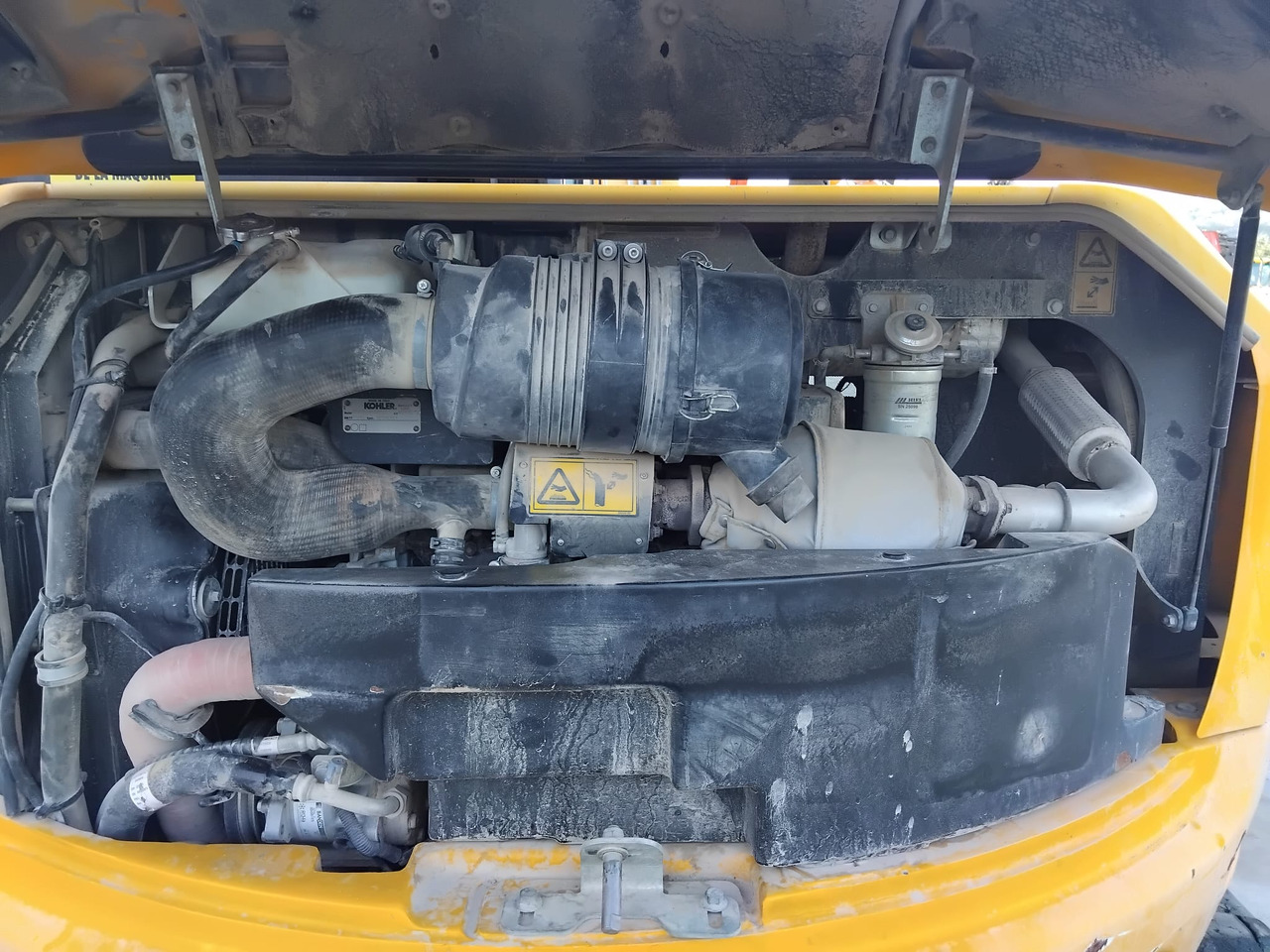 Мини багер JCB 85Z: снимка 12