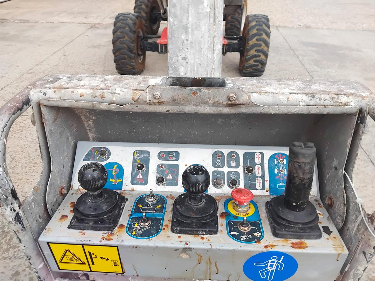 Артикулираща платформа MANITOU 180ATJ: снимка 13