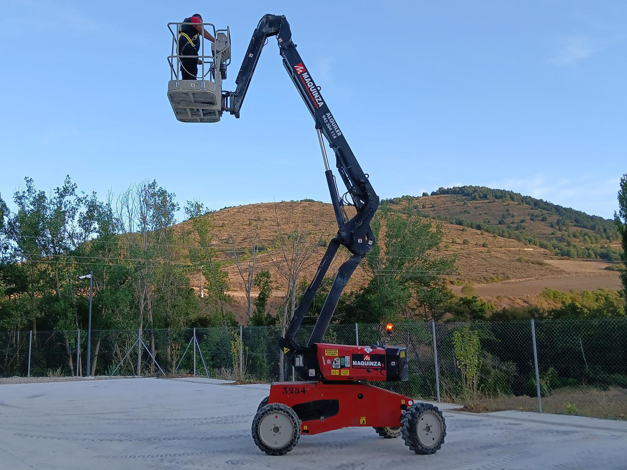 MANITOU MAN GO 12 - Артикулираща платформа: снимка 5 MANITOU MAN GO 12 - Артикулираща платформа: снимка 5