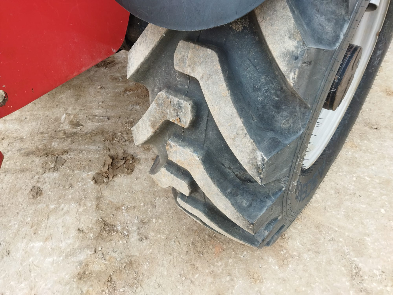 Телескопичен товарач MANITOU MT1335 EASY: снимка 10