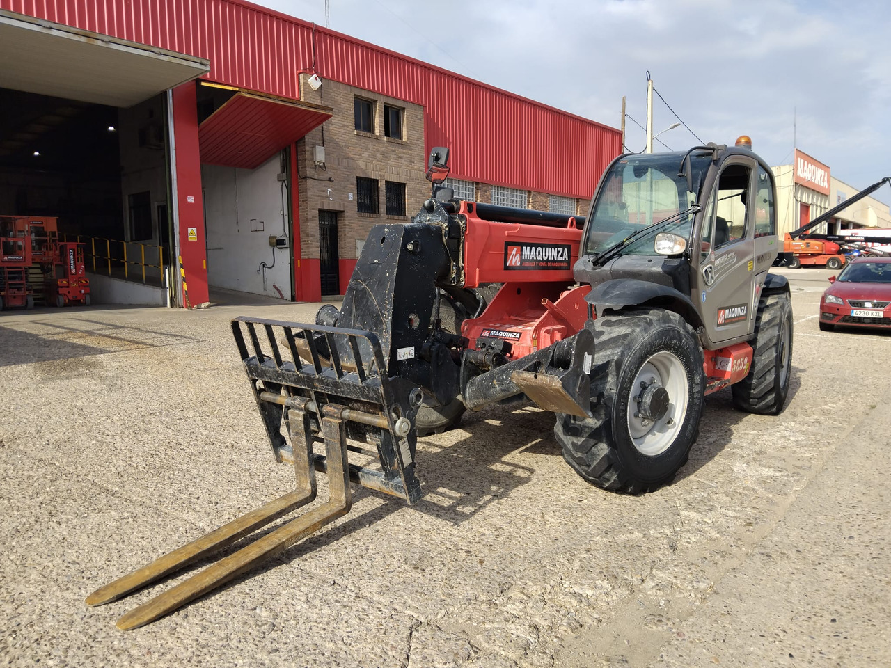MANITOU MT1335 EASY - Телескопичен товарач: снимка 2 MANITOU MT1335 EASY - Телескопичен товарач: снимка 2